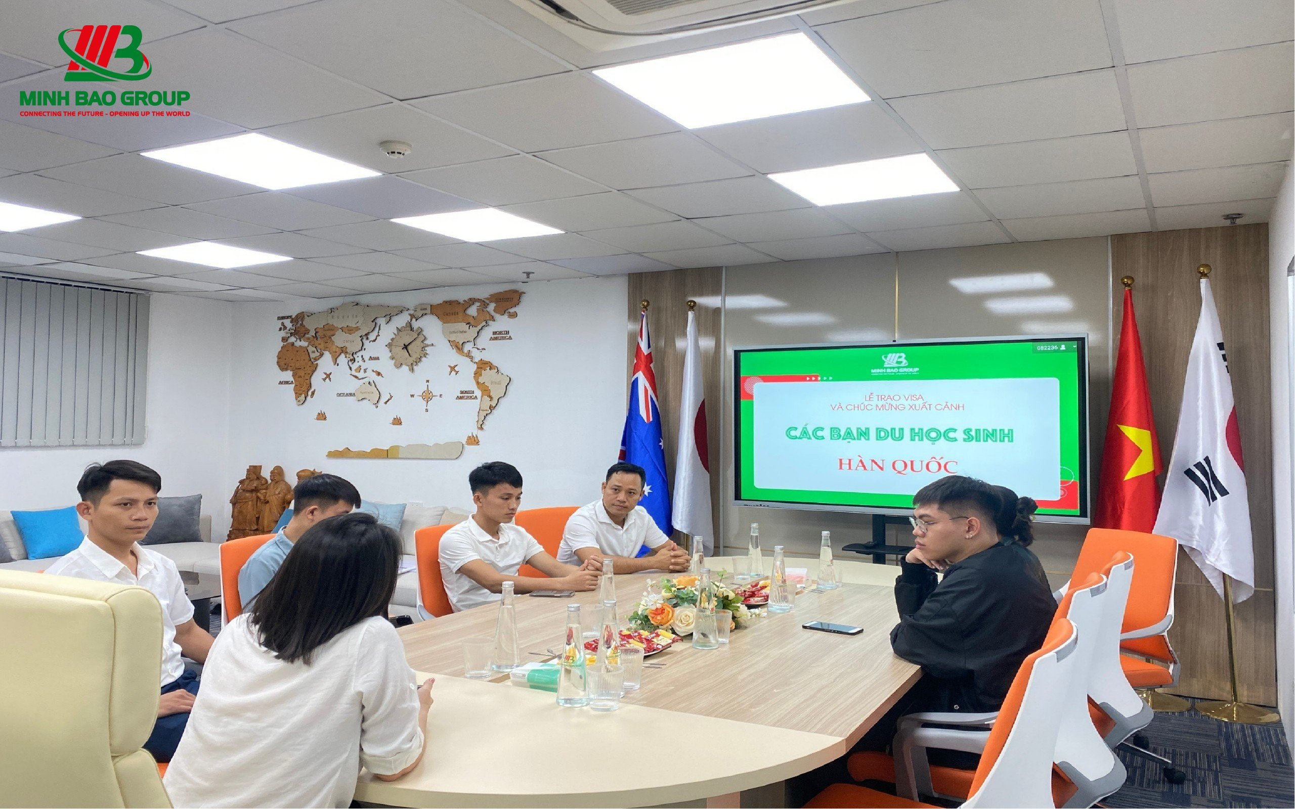 Lễ Trao Visa Và Chúc Mừng Xuất Cảnh Tại Du Học Minh Bảo 4 Môi trường học tập đa dạng và chất lượng cao