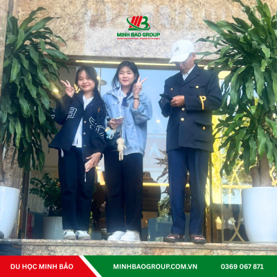 Những nụ cười trên gương mặt các bạn học viên sau buổi phỏng vấn